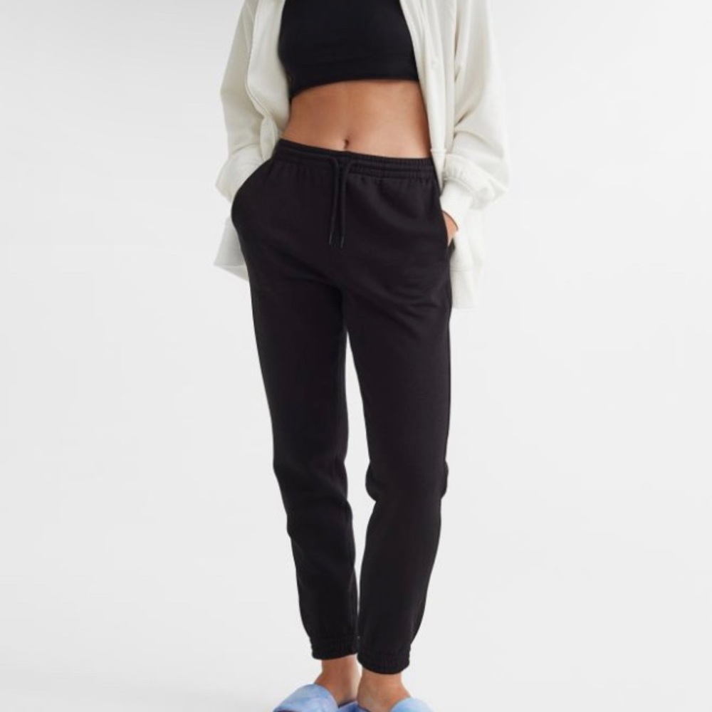 Black high rise joggers h and m